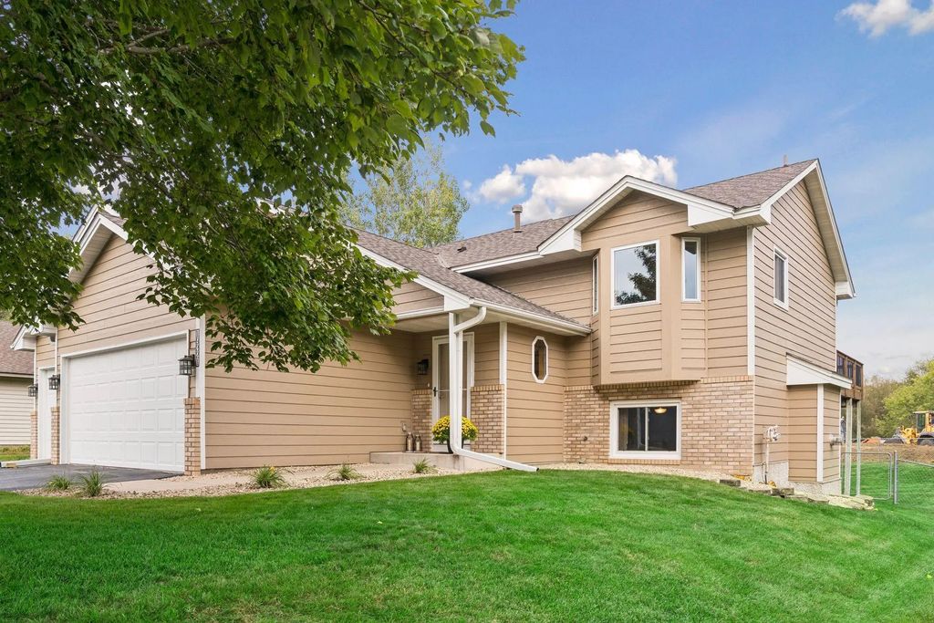 19321 Denver Street Nw, Elk River
