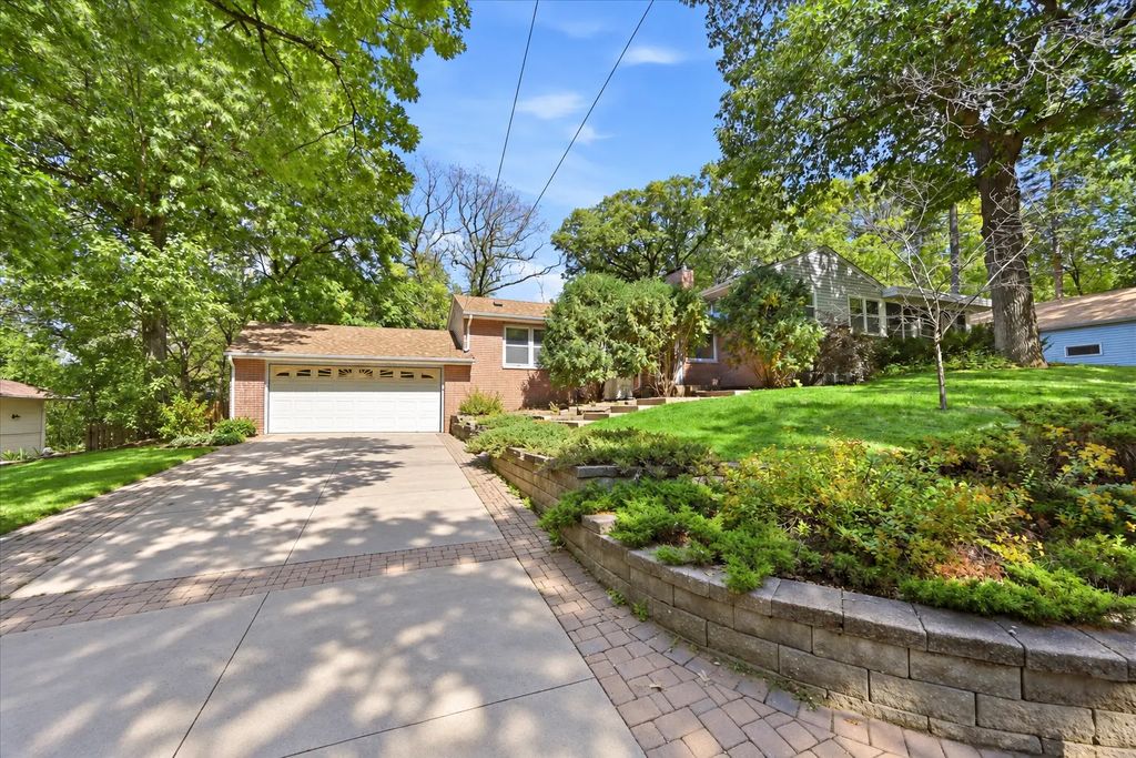 14310 Quigley Road, Minnetonka