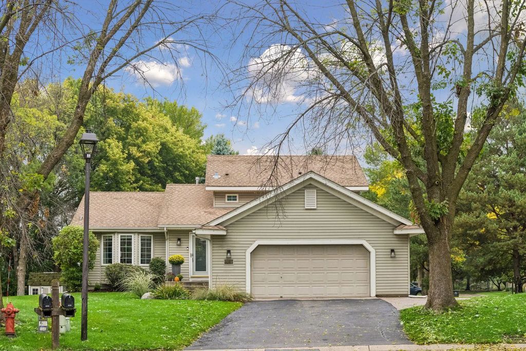8340 Grace Court, Victoria
