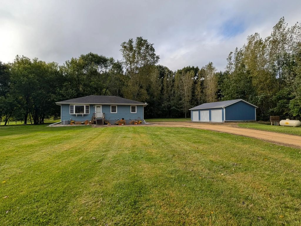 E5060 County Road Bb, Menomonie