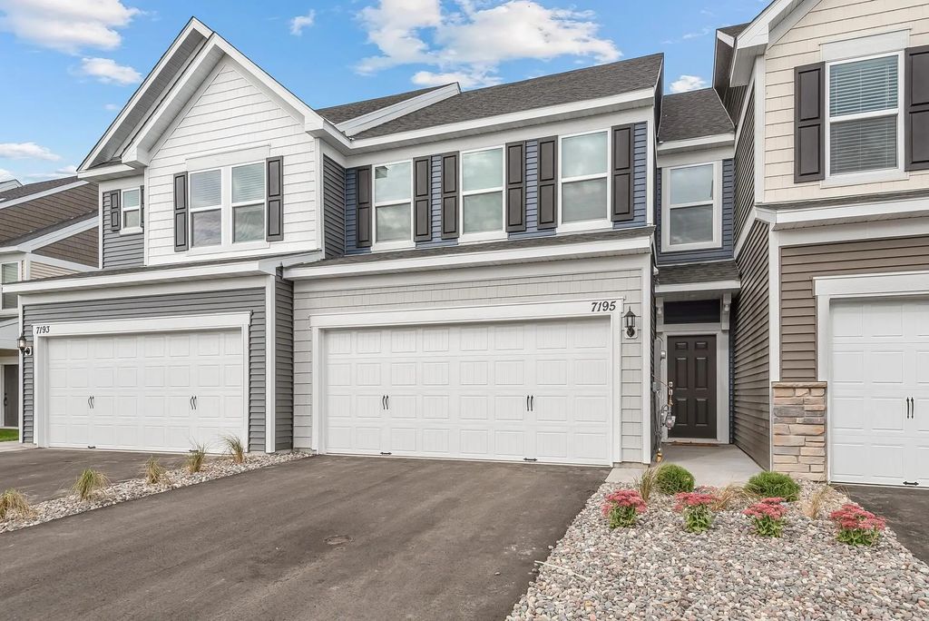 7195 Walnut Grove Way N, Maple Grove