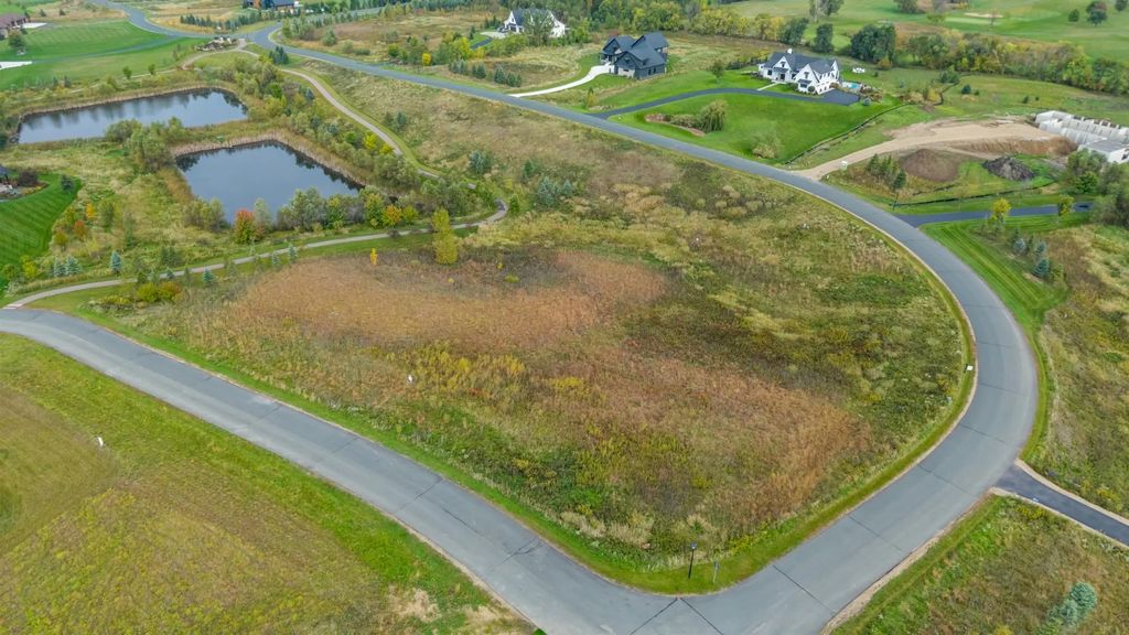 22224 Dakota Avenue, Lakeville