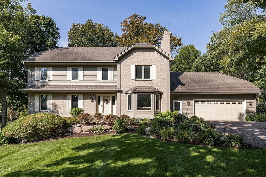 4840 Sparrow Road, Minnetonka