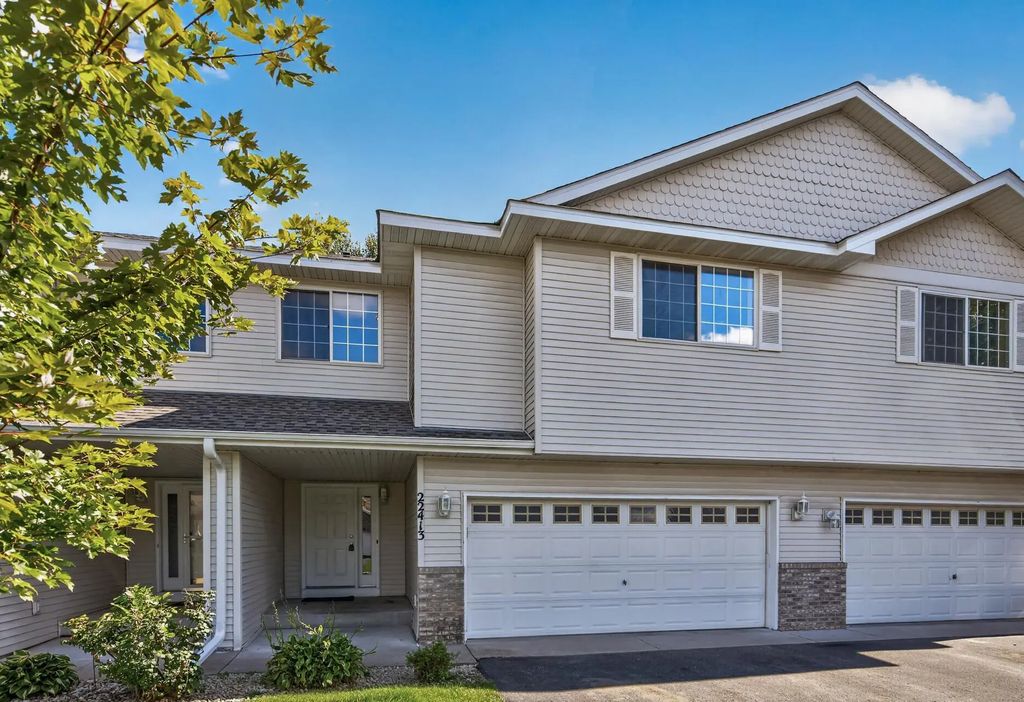 22413 Evergreen Circle, Forest Lake
