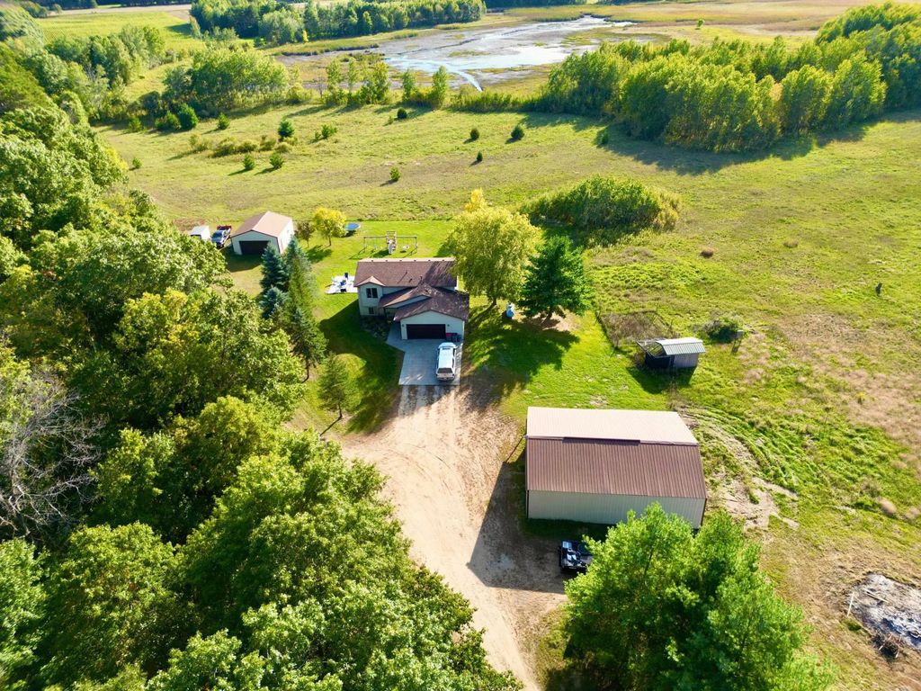 5602 285th Avenue Nw, Isanti