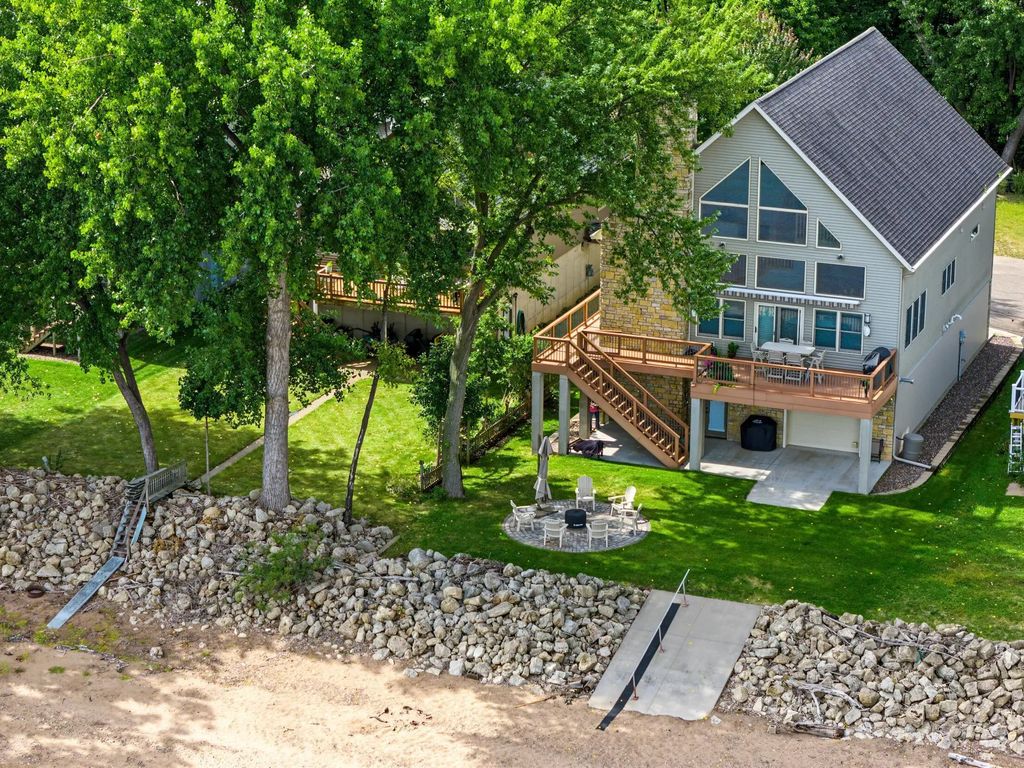600 Central Point Road, Lake City
