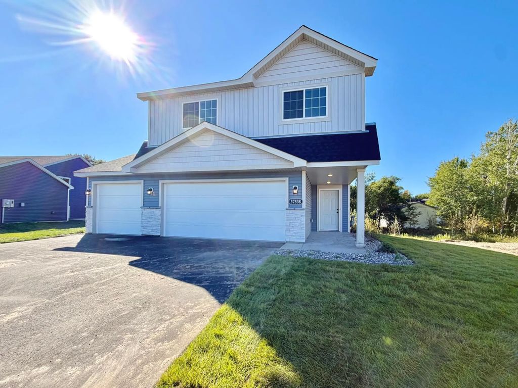 37538 Greenway Avenue, North Branch