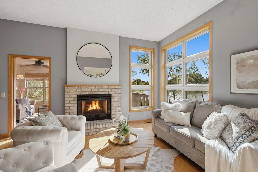 630 Sullivan Lane Ne, Columbia Heights