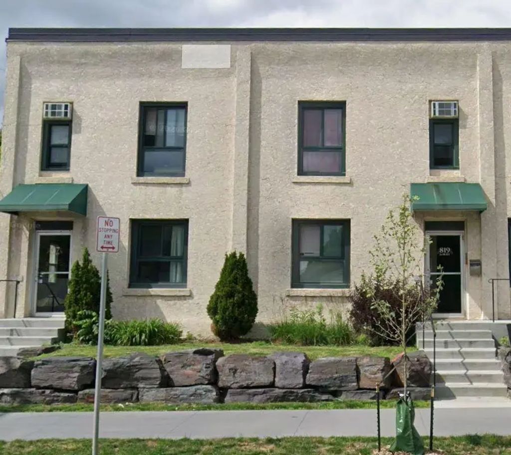 817 Lowry Avenue Ne 03, Minneapolis