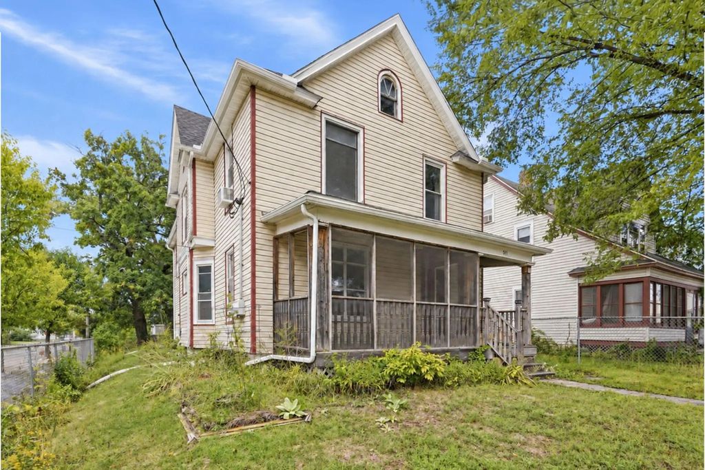 501 Newton Avenue N, Minneapolis