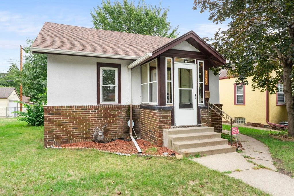 4126 Sheridan Avenue N, Minneapolis