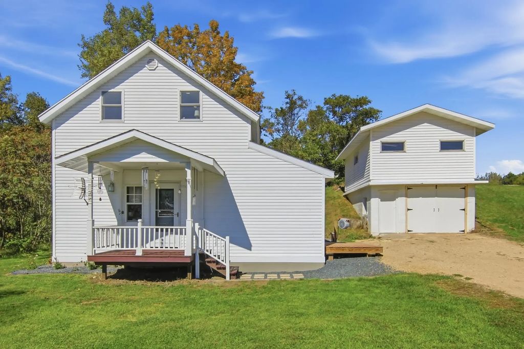 E4163 530th Avenue, Menomonie