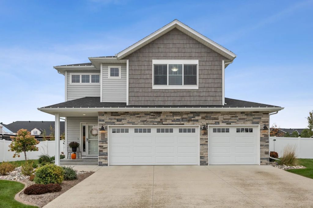 6054 Autumn Drive S, Fargo