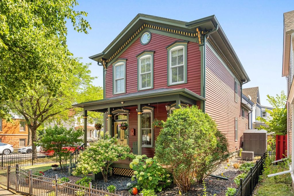 82 Leech Street, Saint Paul