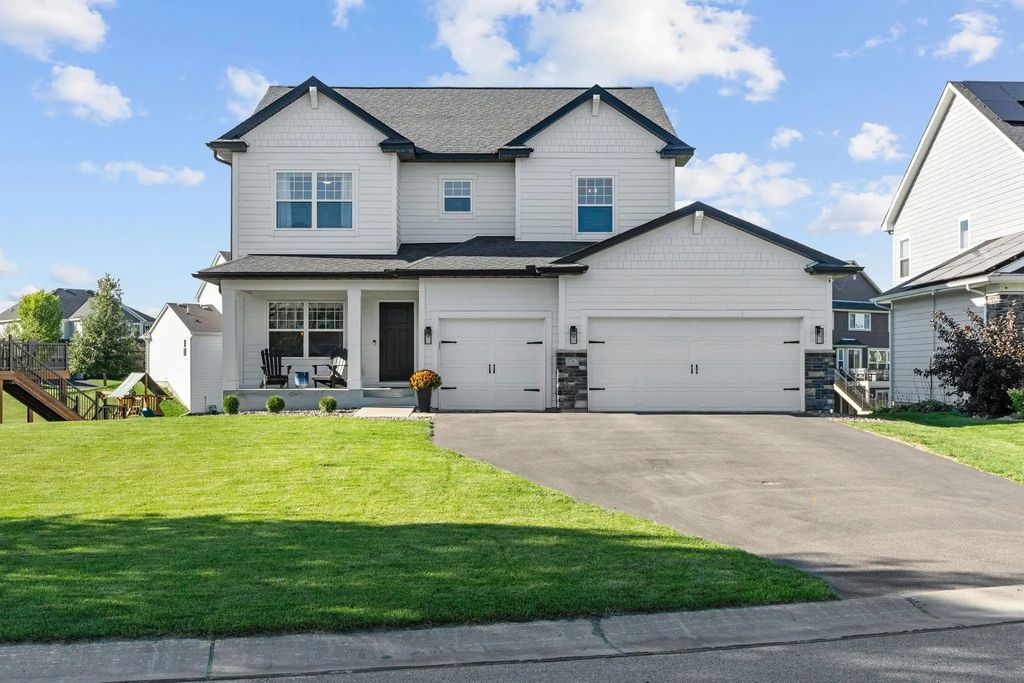 3762 Crane Island Court, Minnetrista