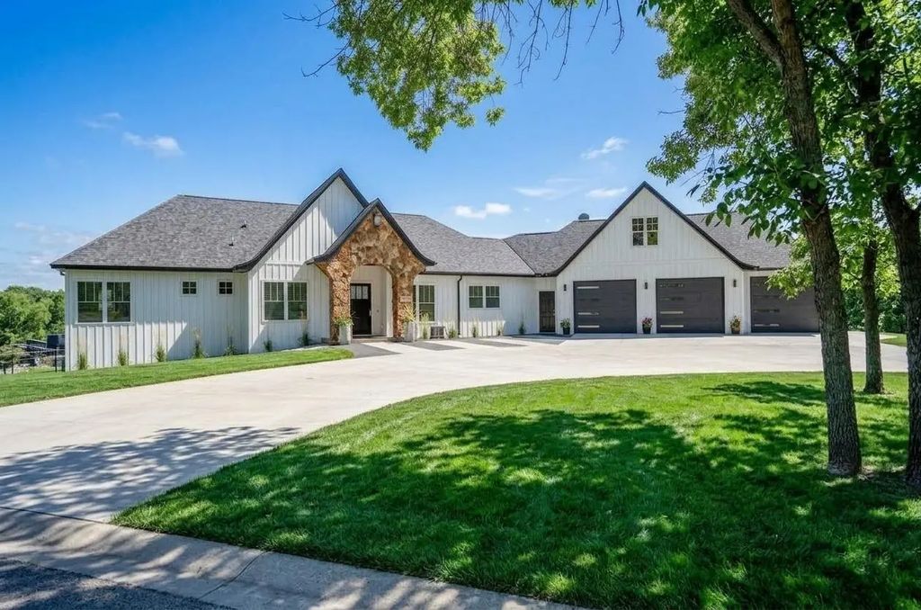7193 12th Street Nw, Willmar