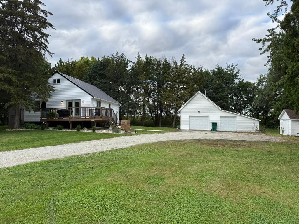 2159 320th Avenue, Janesville
