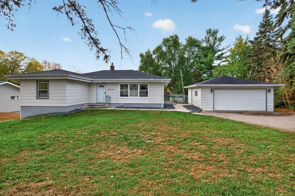 12635 26th Avenue N, Plymouth