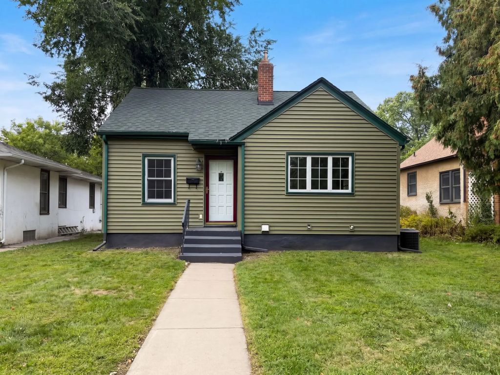 3419 Queen Avenue N, Minneapolis