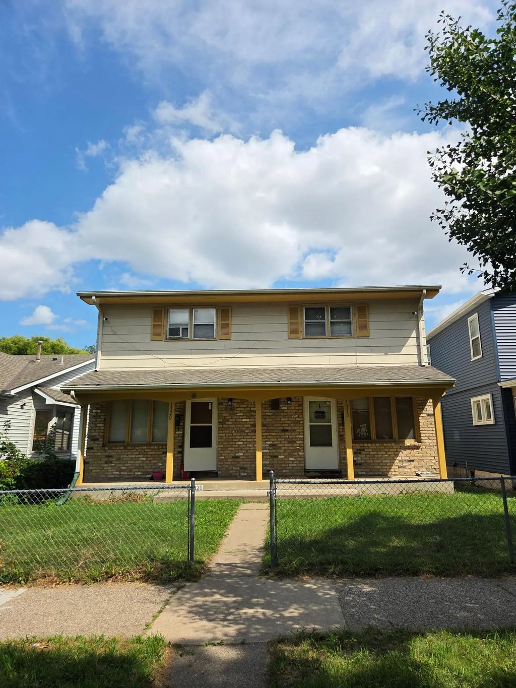 1318 Thomas Avenue N, Minneapolis