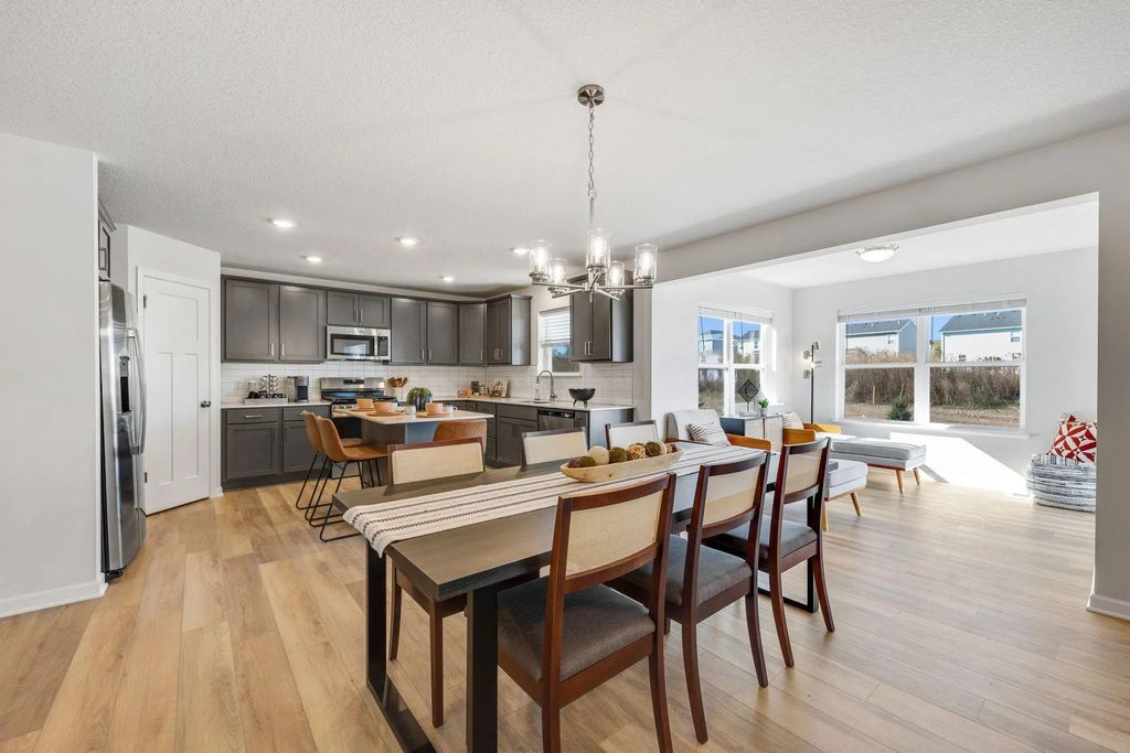 1672 Langston Avenue Ne, Saint Michael