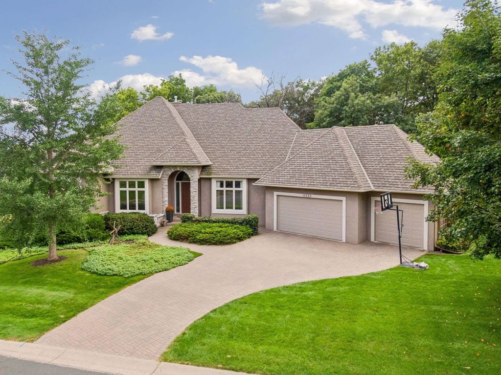 11539 Landing Road, Eden Prairie