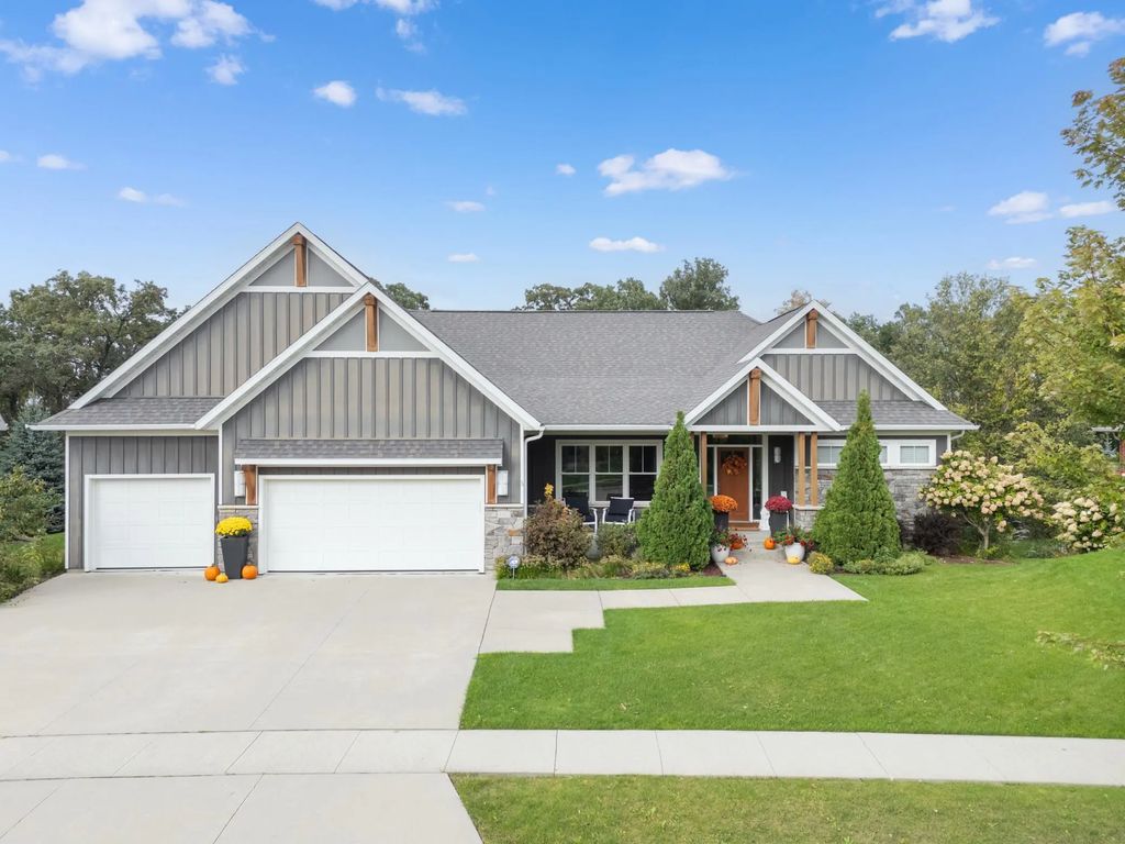 4053 Stone Point Drive Ne, Rochester