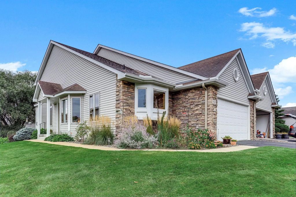4626 Greenhaven Drive, White Bear Lake