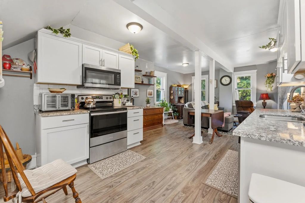 7338 Main Street, Willow River