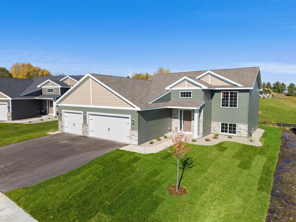 581 Sienna Drive, Watertown