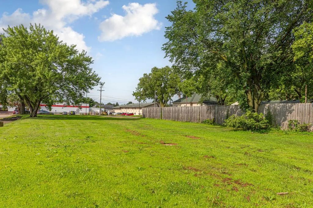 1425 4th Street Nw, Faribault