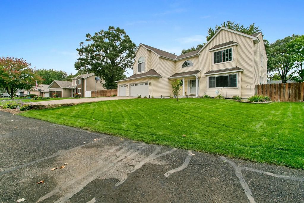 1871 130th Lane Nw, Coon Rapids