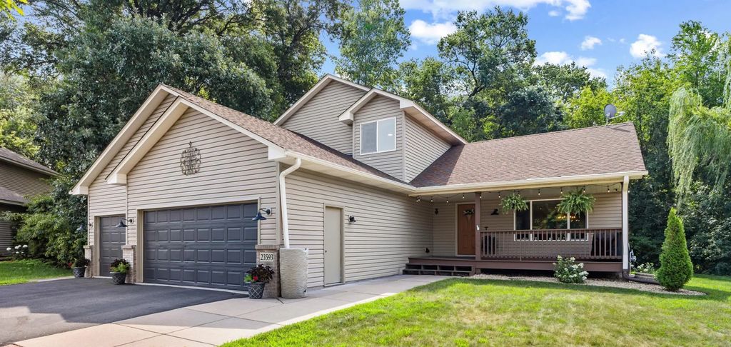 23593 Flora Court Nw, Saint Francis
