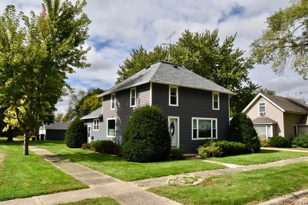 1069 Pine Street, Ocheyedan