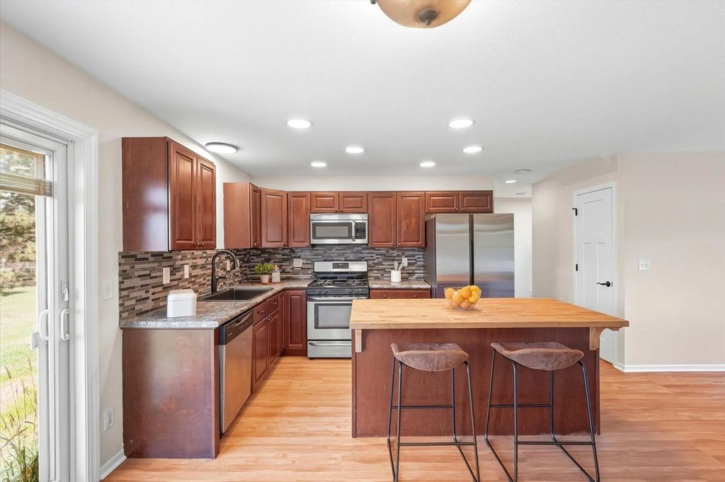 1790 4th Avenue, Baldwin