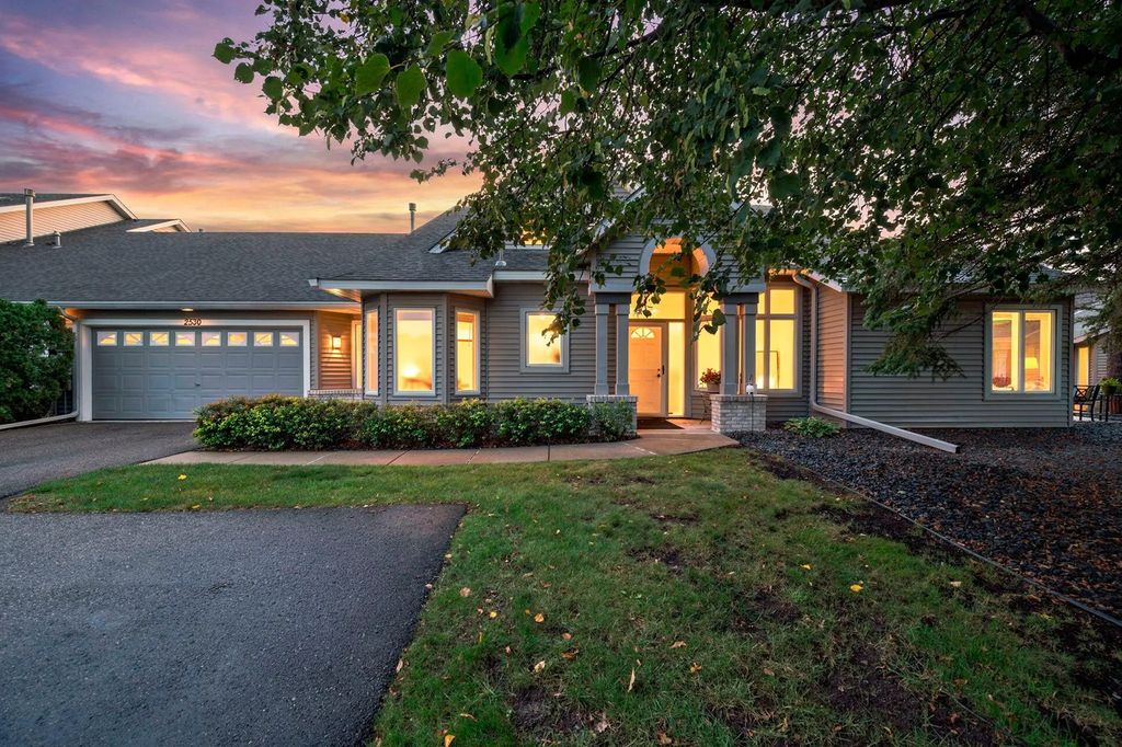 2530 Sumac Ridge, White Bear Lake