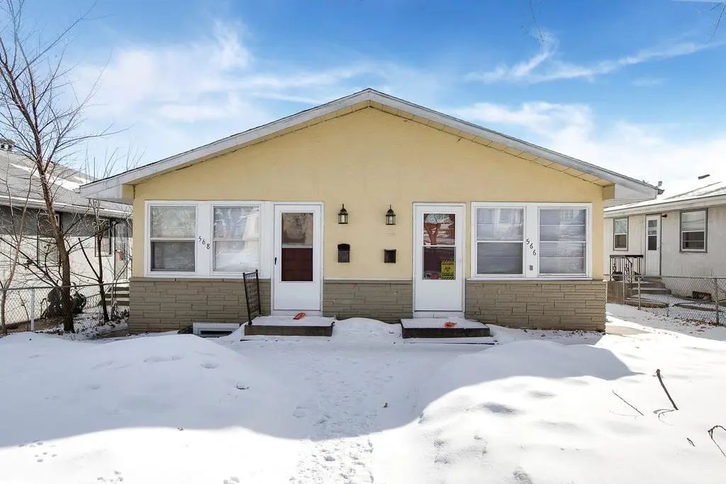 566 & 568 37th Avenue Ne, Minneapolis