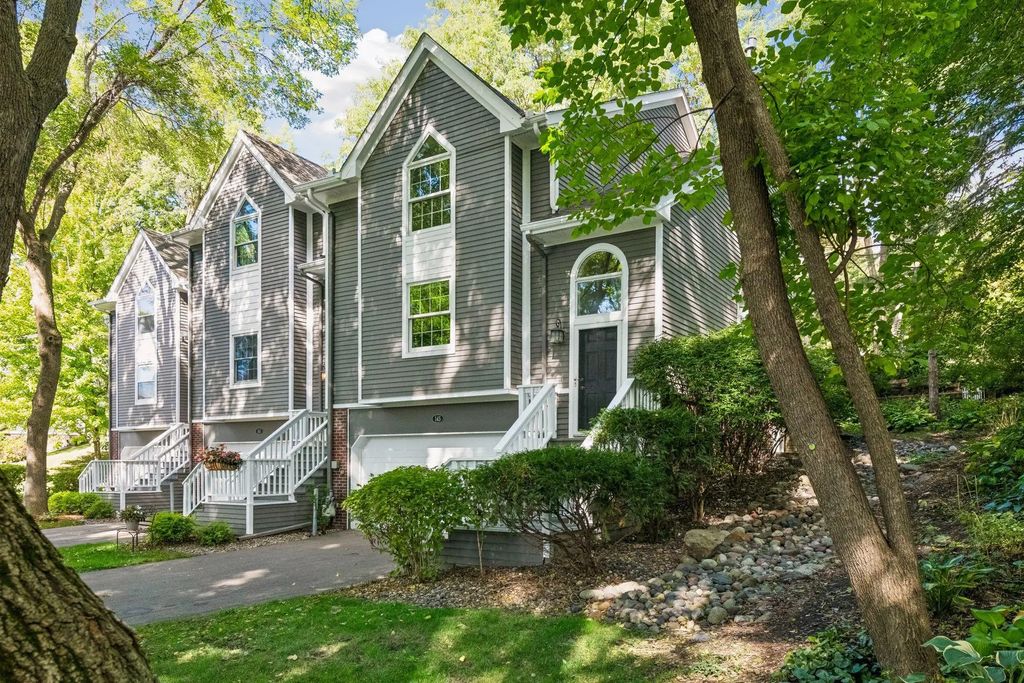 145 Edgewood Court, Wayzata