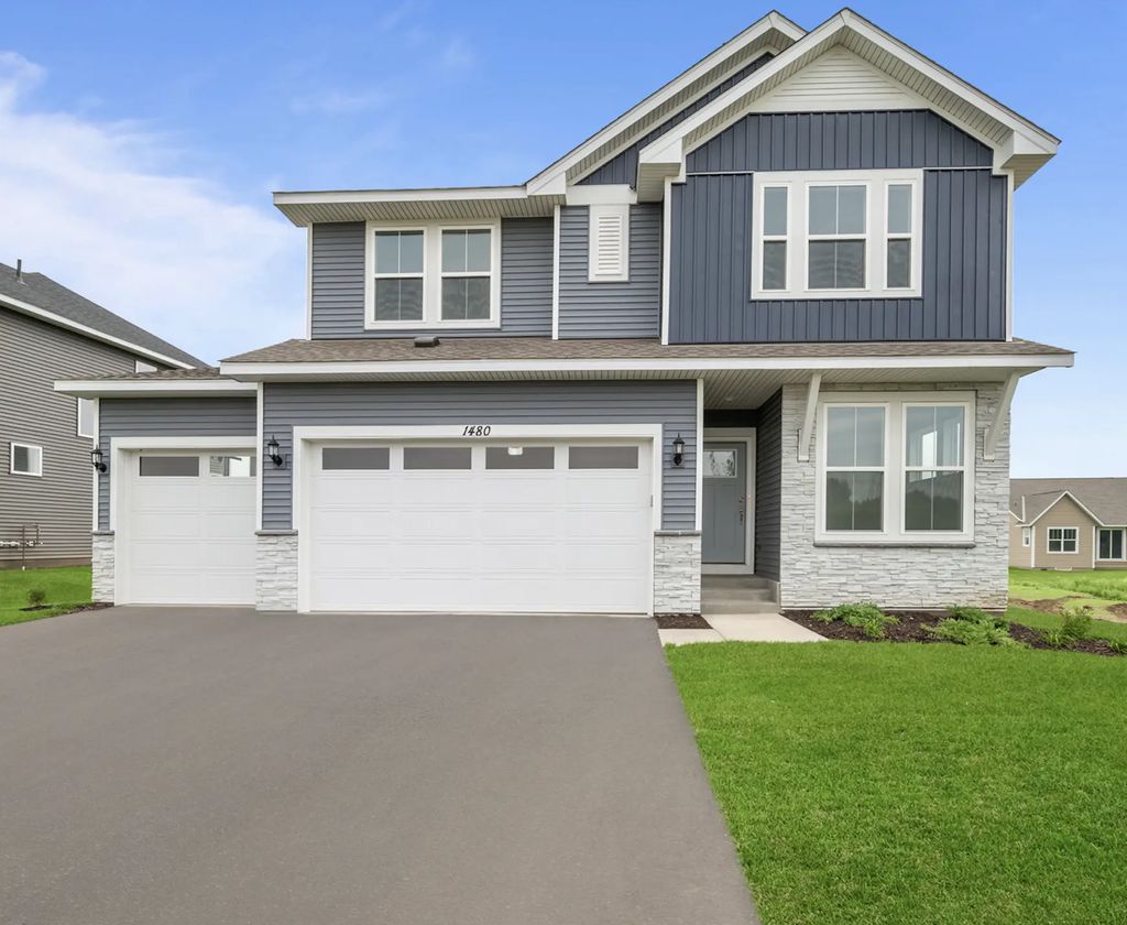 1646 Tyrone Drive, Shakopee