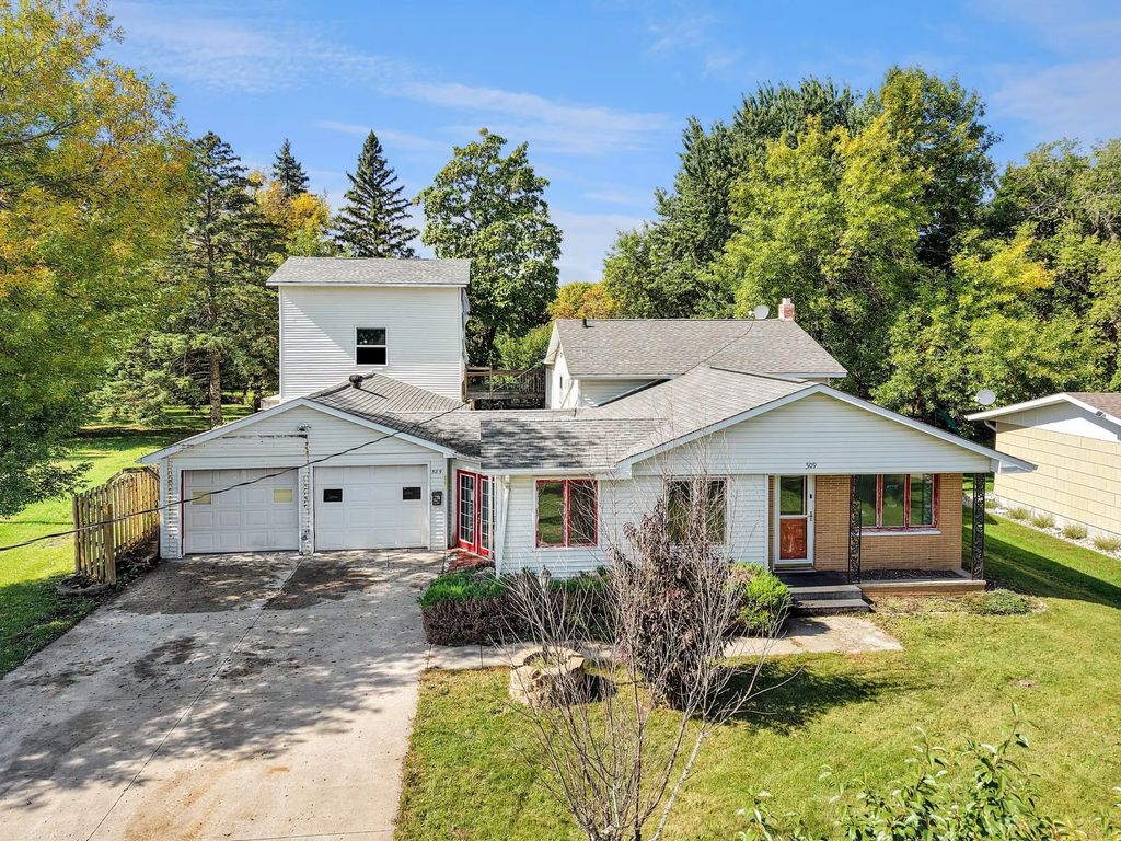 509 12th Street N, Wheaton