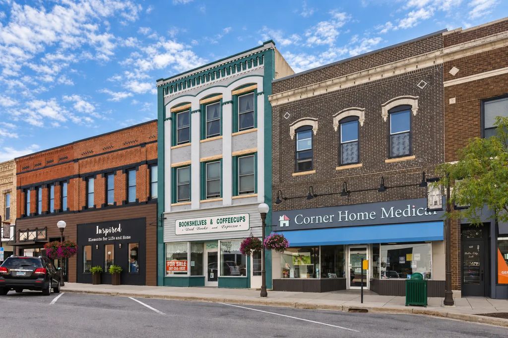 123 N Minnesota Street, New Ulm