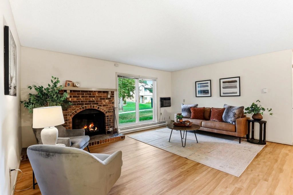 340 Ford Road 7, Saint Louis Park