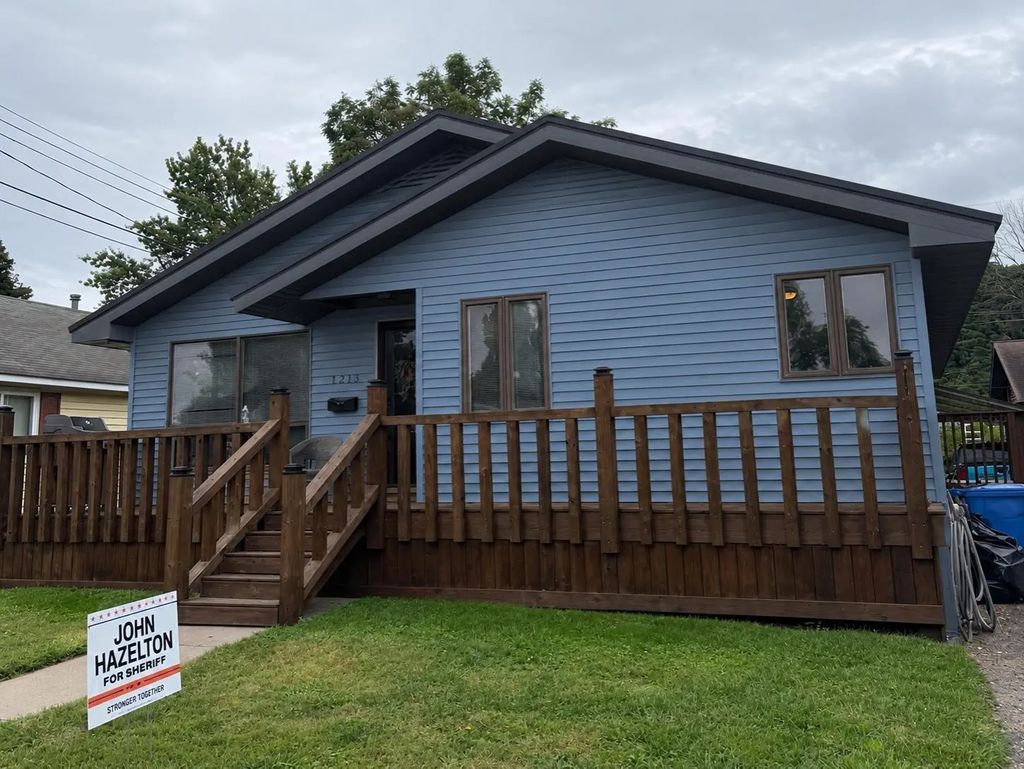 1215 W Mark Street, Winona