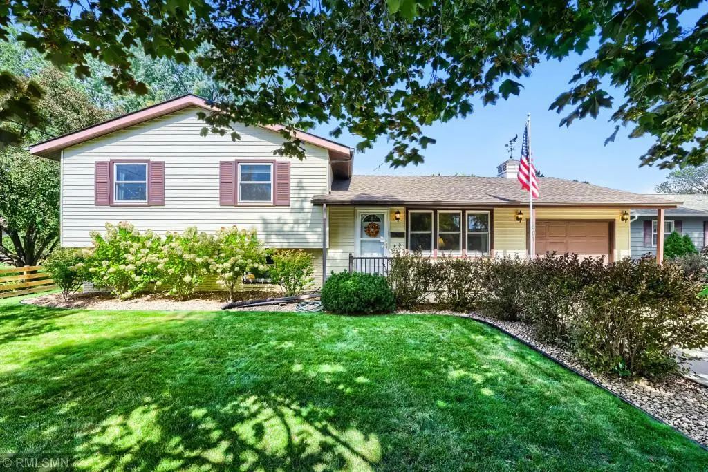501 17th Street E, Hastings
