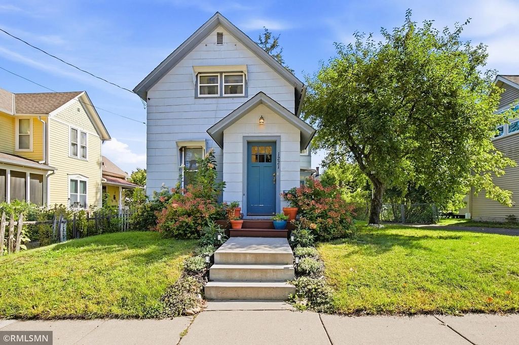 1221 1st Street S, Stillwater