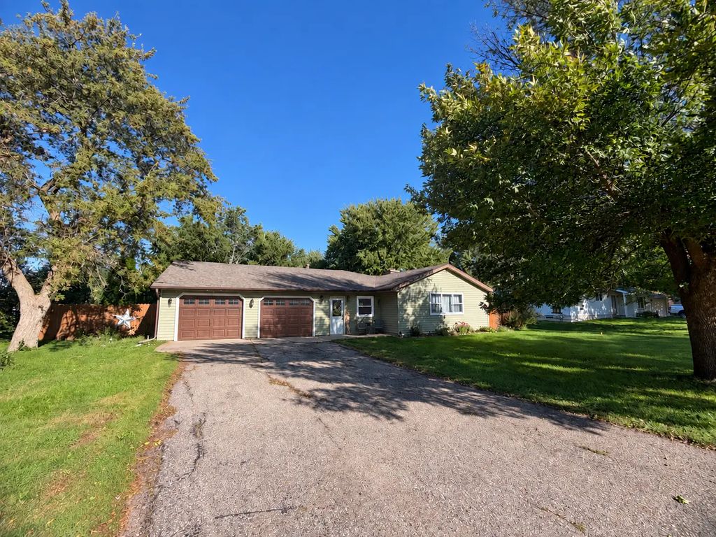 668 2nd Avenue, Brewster