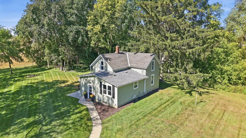 17509 730th Avenue, Dassel