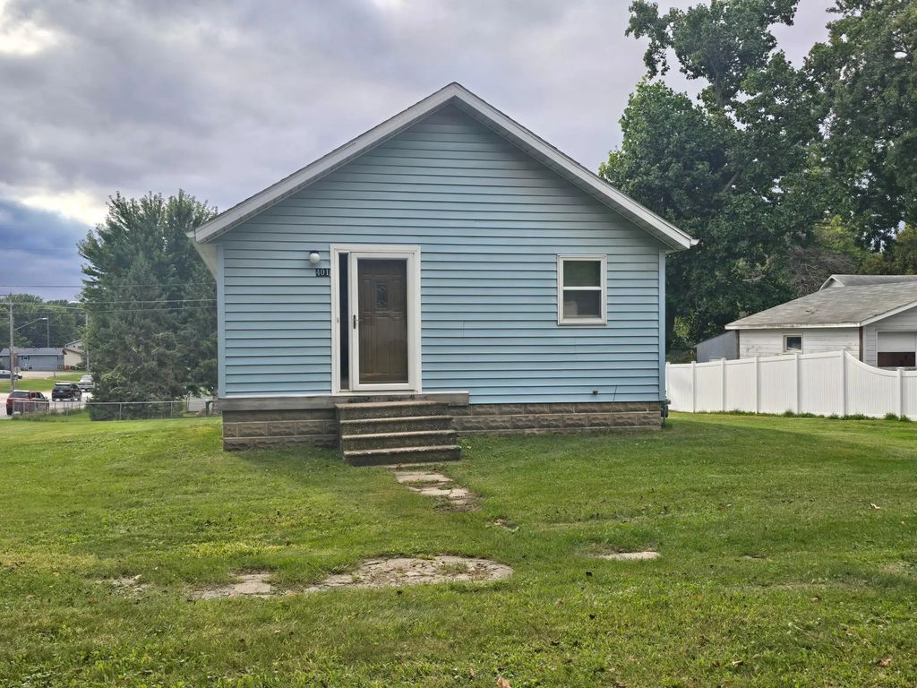 401 1st Avenue Nw, Byron