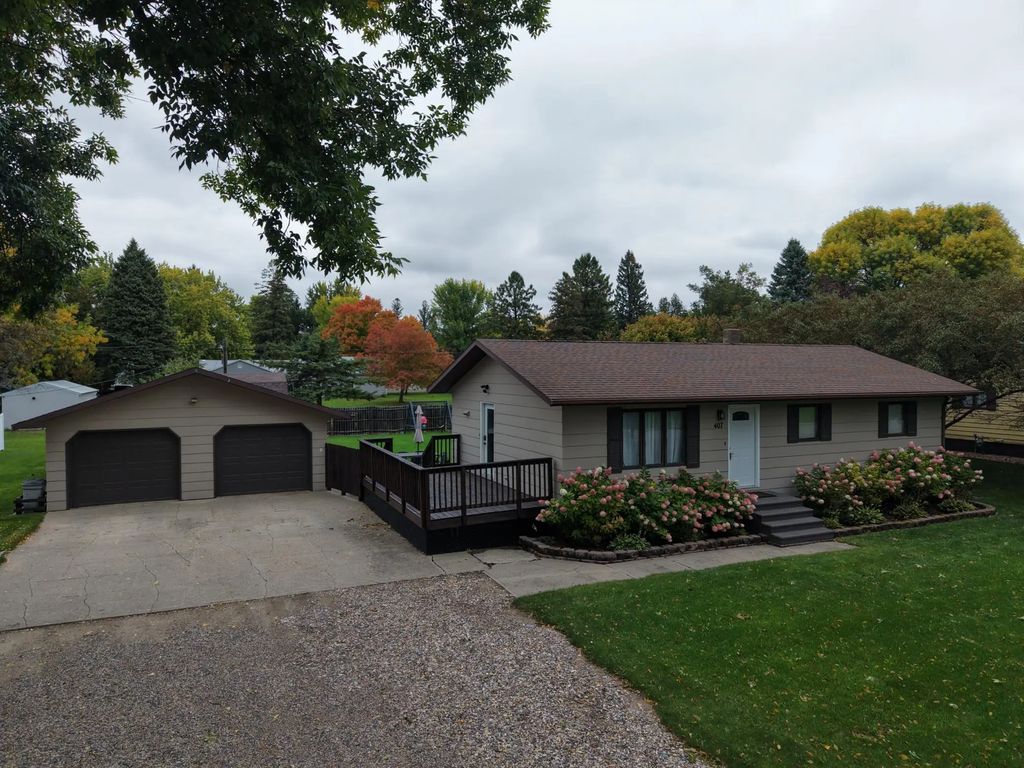 407 W Washington Avenue, Mahnomen
