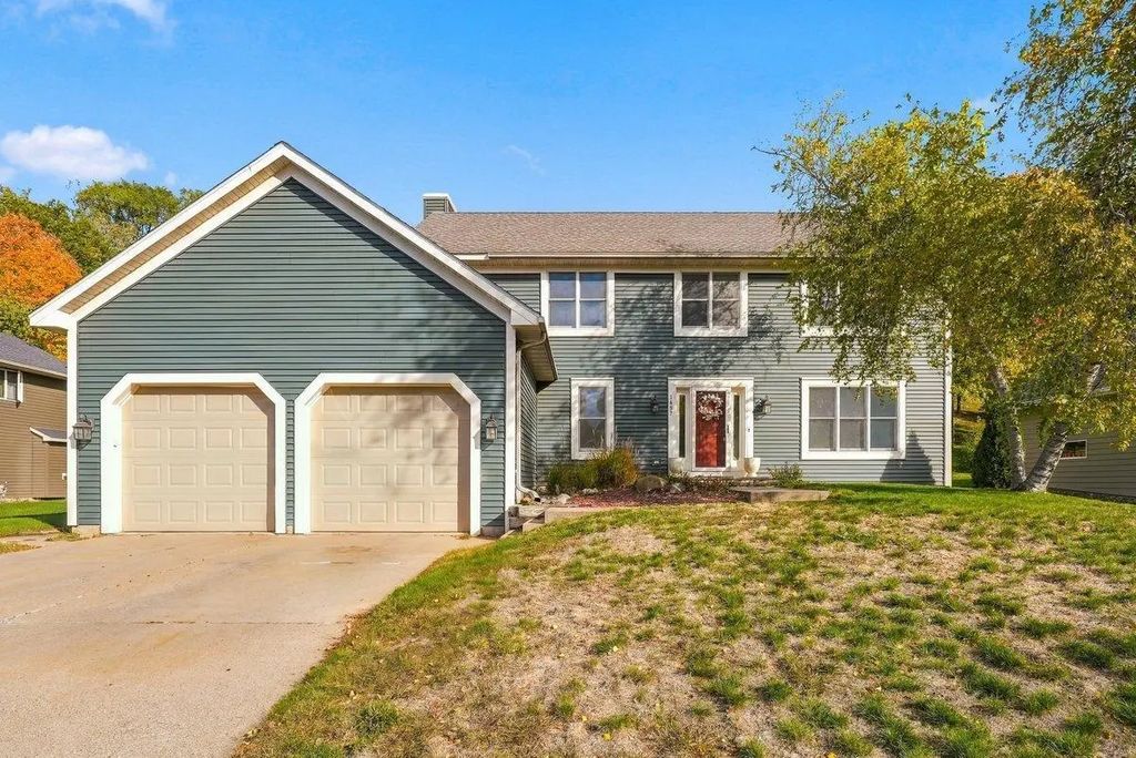 1497 Golf View Drive, River Falls
